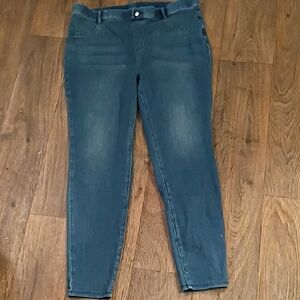 Time and Tru Dark Blue Skinny Jeans